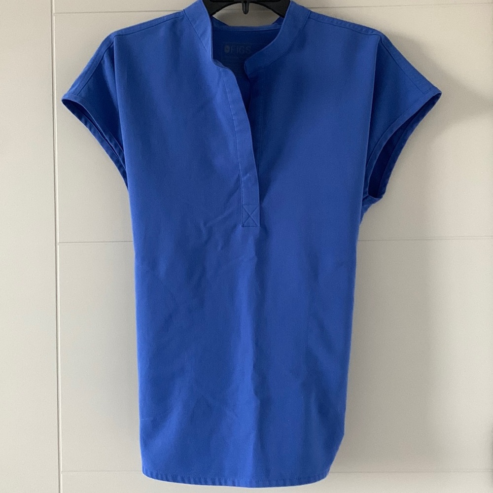 FIGS Rafaela oversized scrub top